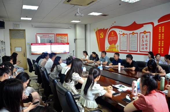 说明: 暑期安全主题班会
